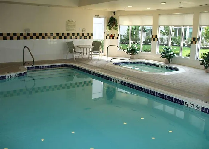 Hilton Garden Airport 3* Columbus