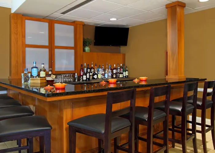 Hilton Garden Airport