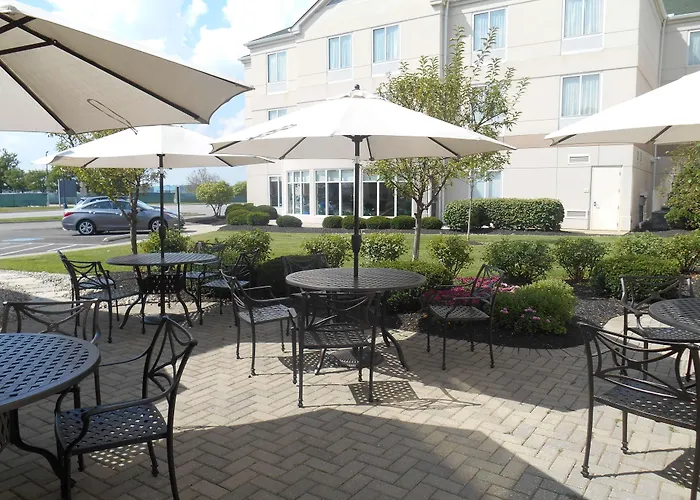 Hotel Hilton Garden Airport 3*