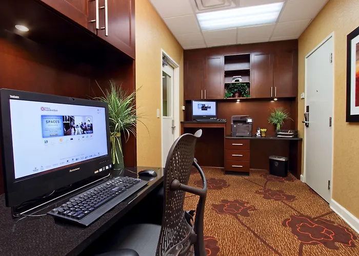 Hilton Garden Airport 3* Columbus