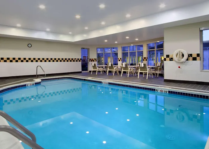 Hilton Garden Airport Hotel 3*
