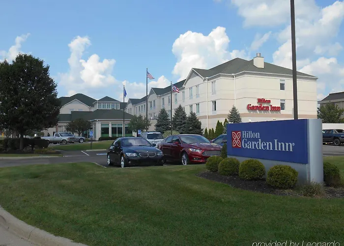 Hilton Garden Airport 3*